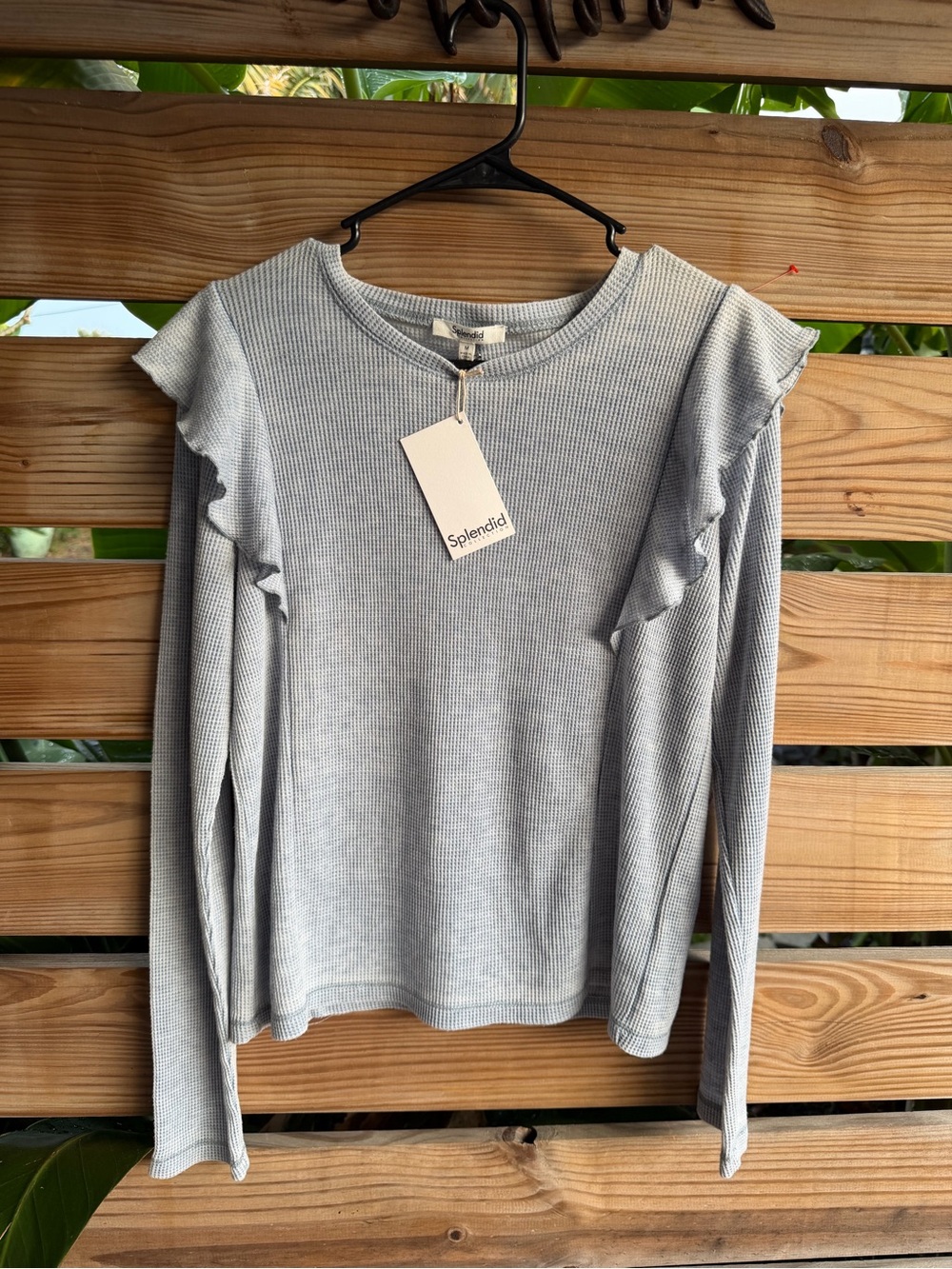 Splendid Light Gray Ruffle-Shoulder Thermal Tee